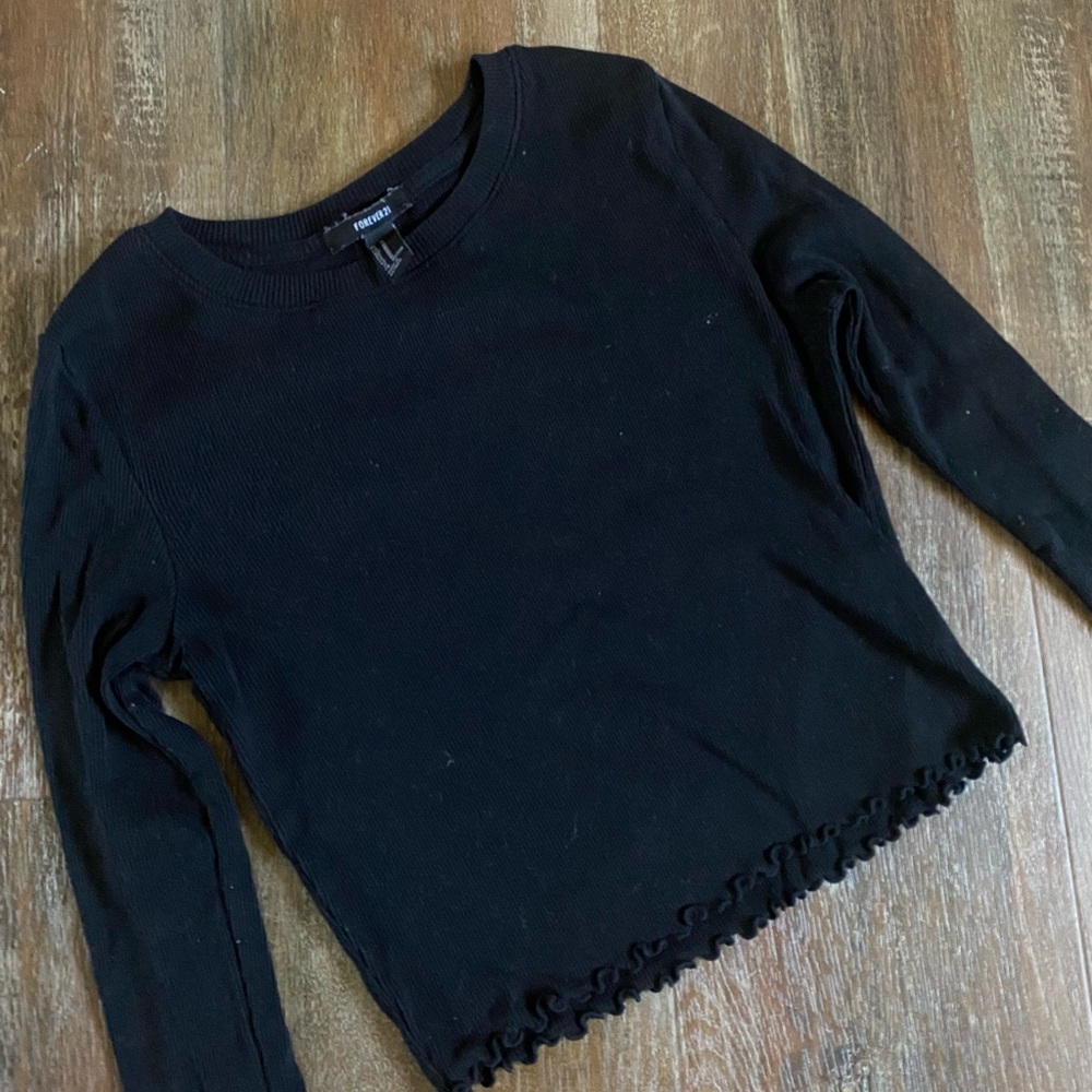Forever 21 Black Cropped Long Sleeve!